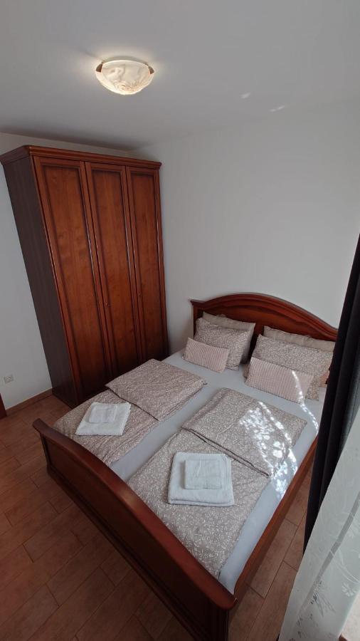 Apartments Lola Rovinj Exterior photo